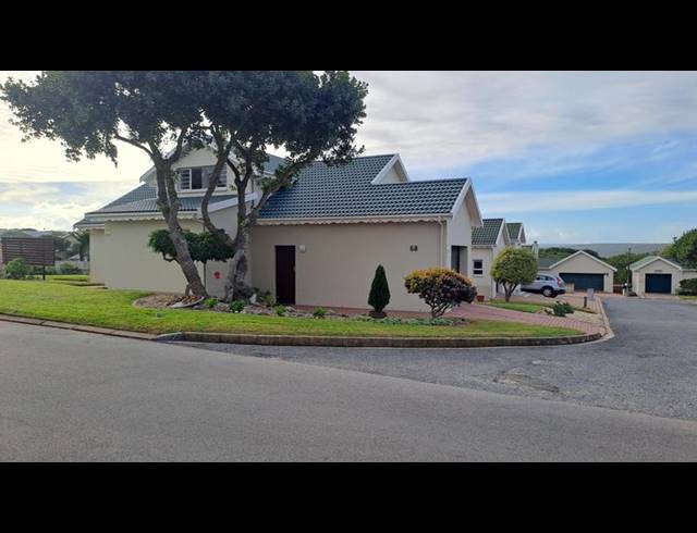 2 BEDROOM HOUSE FOR SALE IN STILBAAI-WES